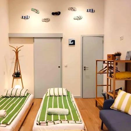 Maria Surfista_ As Três Marias * Matosinhos (Porto)